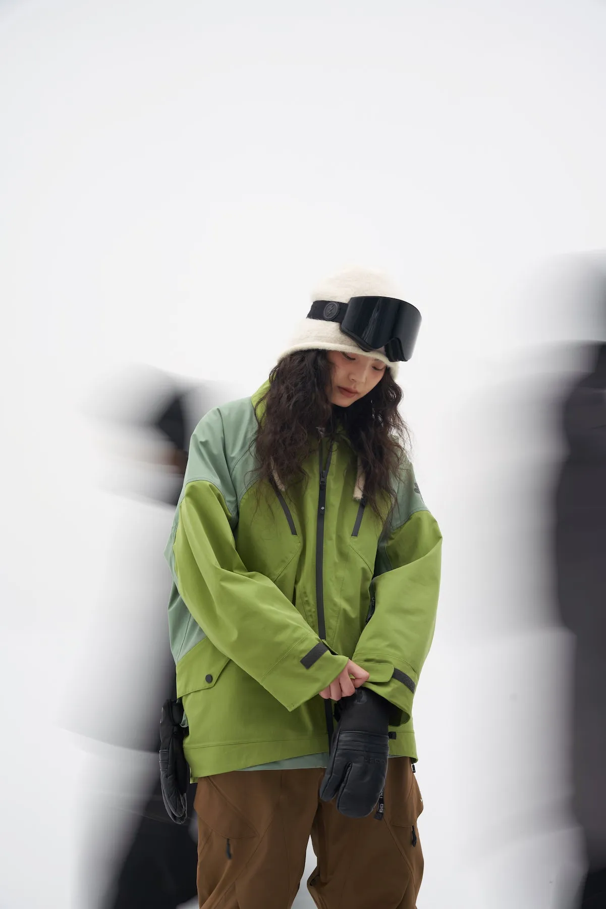 Premium Two-Tone Unisex Snow Jacket by Litan - Suitable for All Weather Conditions