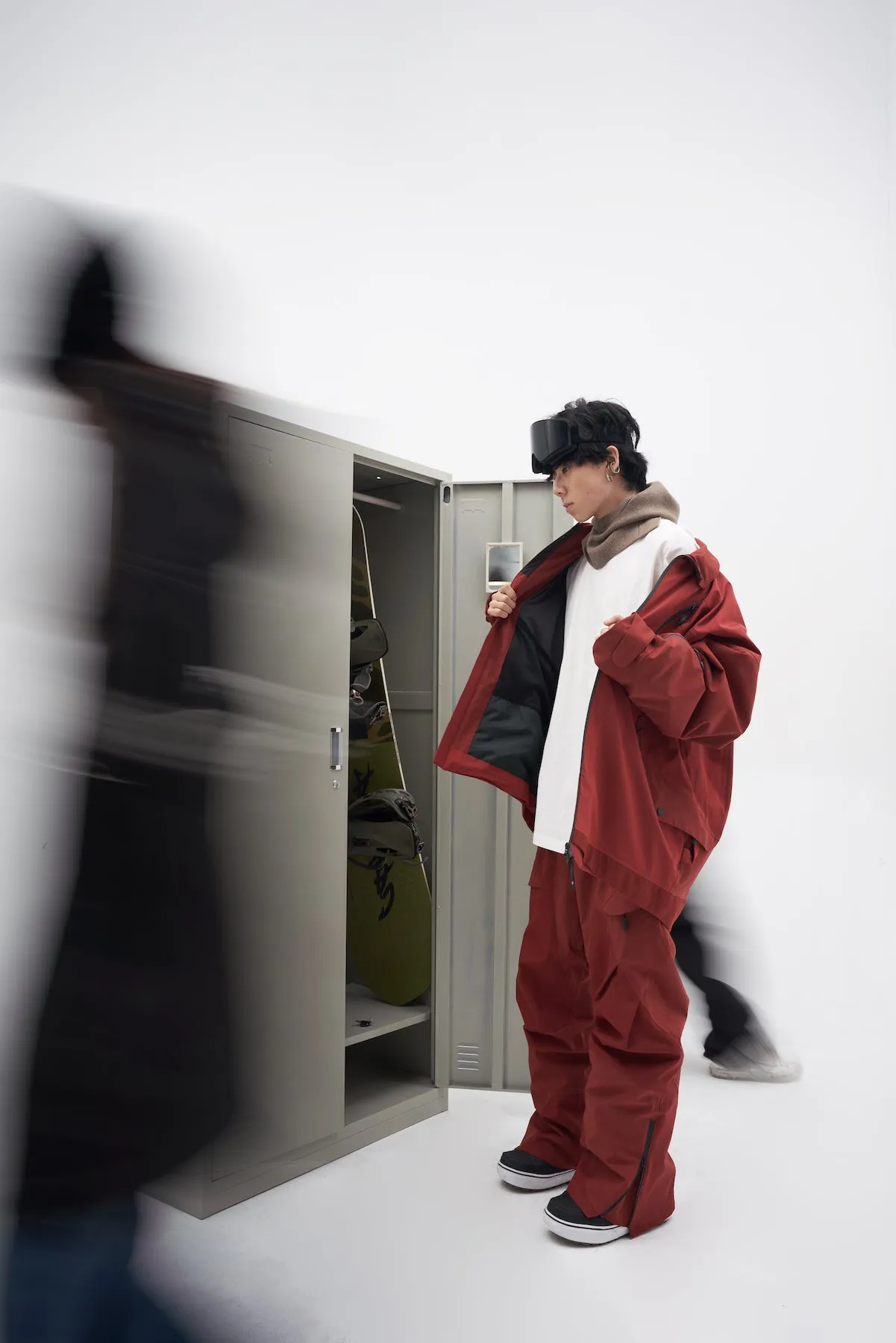 Premium Two-Tone Unisex Snow Jacket by Litan - Suitable for All Weather Conditions